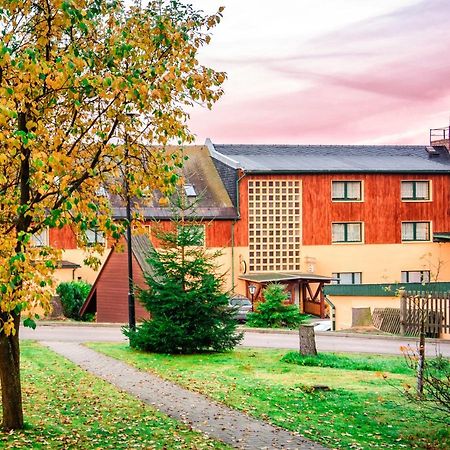 Ferienhotel Goldhuebel Neuhausen  Extérieur photo