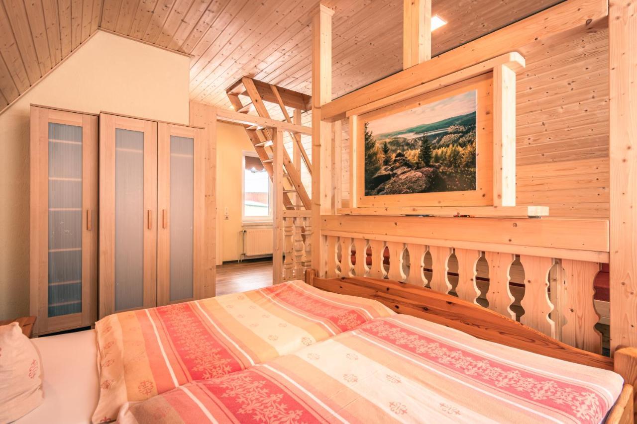 Ferienhotel Goldhuebel Neuhausen  Extérieur photo