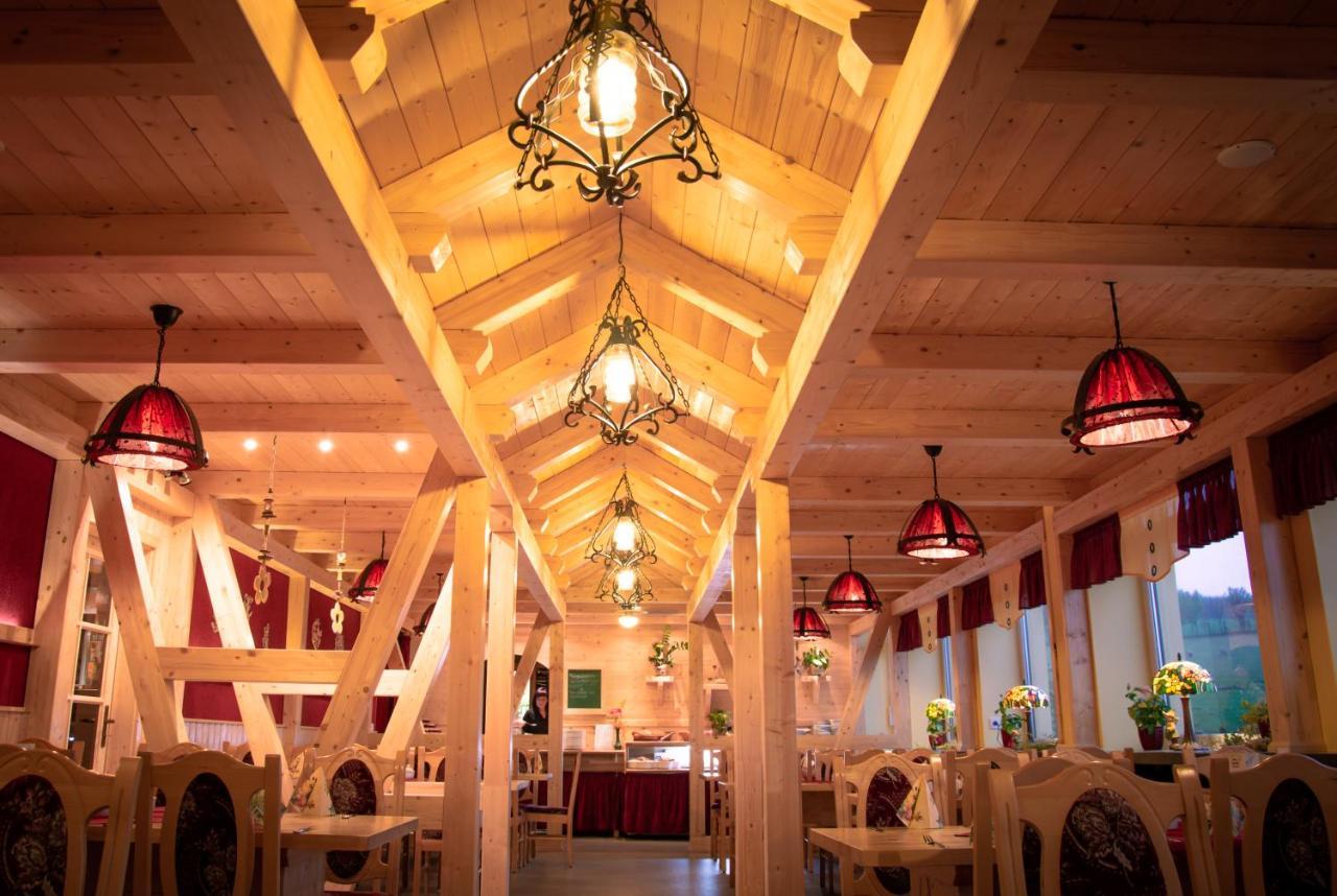 Ferienhotel Goldhuebel Neuhausen  Extérieur photo