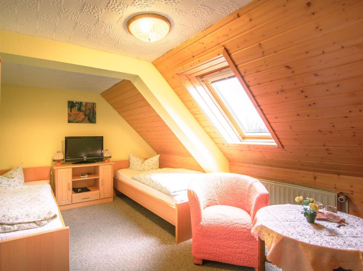 Ferienhotel Goldhuebel Neuhausen  Extérieur photo