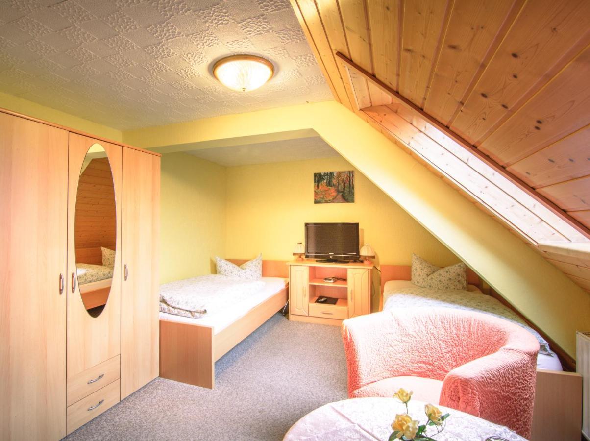 Ferienhotel Goldhuebel Neuhausen  Extérieur photo